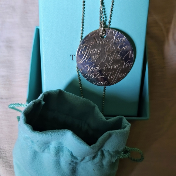 Genuine Tiffany & Co. Pendant and chain. - Picture 5 of 10